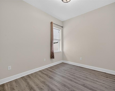 8736 Crick Alley - Photo Thumbnail 28