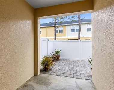 14215 Desert Haven Street - Photo Thumbnail 13