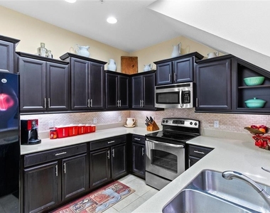14215 Desert Haven Street - Photo Thumbnail 1
