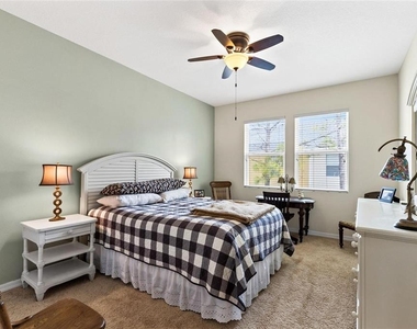 14215 Desert Haven Street - Photo Thumbnail 10