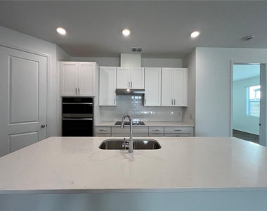 2253 Lost Horizon Way - Photo Thumbnail 19