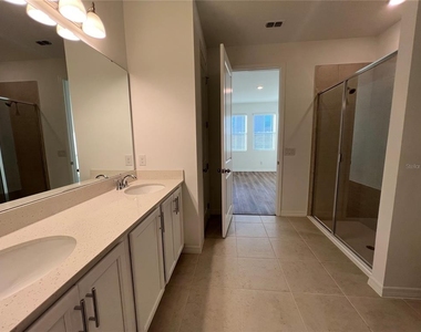 2253 Lost Horizon Way - Photo Thumbnail 27