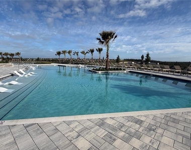 2253 Lost Horizon Way - Photo Thumbnail 35
