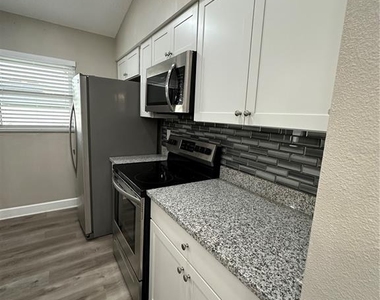 1229 Allendale Drive - Photo Thumbnail 4