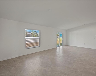 23234 Alaska Avenue - Photo Thumbnail 11
