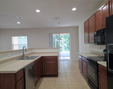 311 Rambling Circle - Photo Thumbnail 8