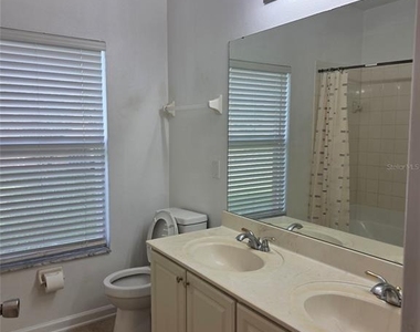 518 Fern Lake Drive - Photo Thumbnail 6