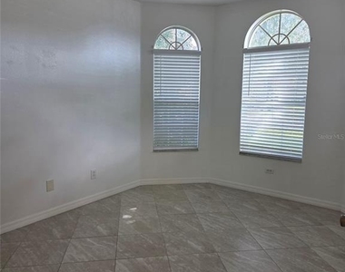 518 Fern Lake Drive - Photo Thumbnail 5