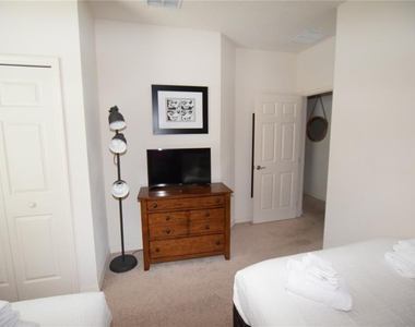 3222 Wish Avenue - Photo Thumbnail 20