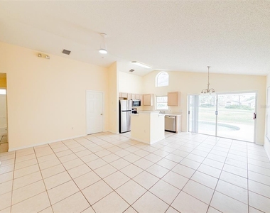 2420 Saint Augustine Boulevard - Photo Thumbnail 4