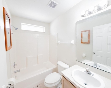 2420 Saint Augustine Boulevard - Photo Thumbnail 19