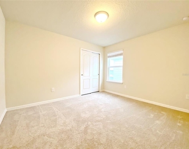 7360 Oakmoss Loop - Photo Thumbnail 14