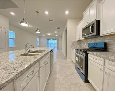 7360 Oakmoss Loop - Photo Thumbnail 4