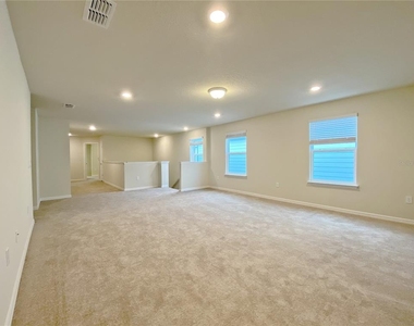 7360 Oakmoss Loop - Photo Thumbnail 9