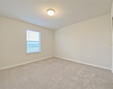 7360 Oakmoss Loop - Photo Thumbnail 16