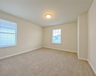 7360 Oakmoss Loop - Photo Thumbnail 12