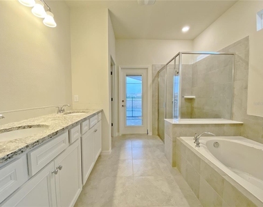 7360 Oakmoss Loop - Photo Thumbnail 7