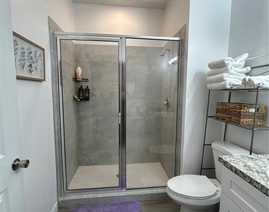 699 W Kaley Street - Photo Thumbnail 14
