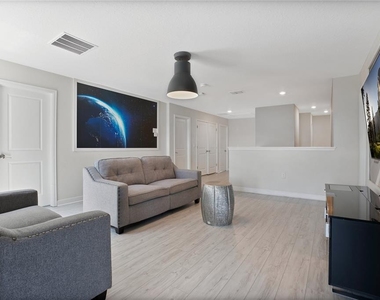 1613 Maidstone Court - Photo Thumbnail 13