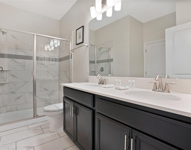 1613 Maidstone Court - Photo Thumbnail 12