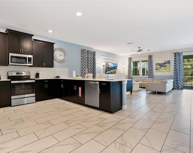 1613 Maidstone Court - Photo Thumbnail 7