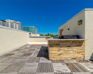653 E Jackson Street - Photo Thumbnail 36