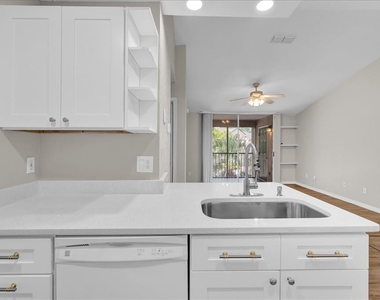 8915 Latrec Avenue - Photo Thumbnail 5