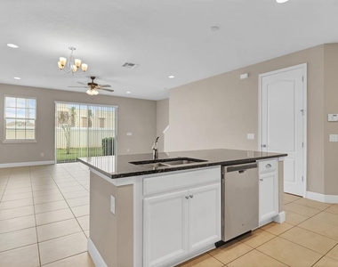 14481 Swanley Street - Photo Thumbnail 4