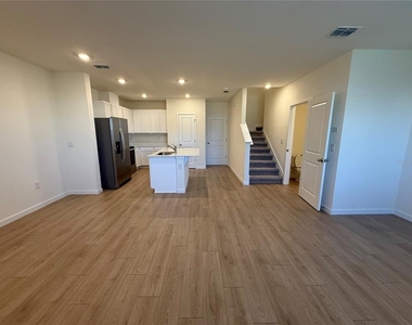 599 Preston Cove Drive - Photo Thumbnail 21