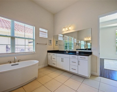 15704 Marina Bay Drive - Photo Thumbnail 30