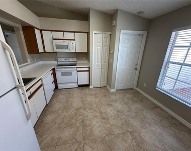 660 Marlene Drive - Photo Thumbnail 3