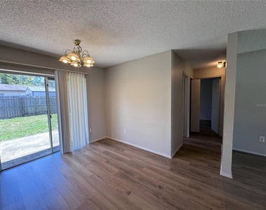 321 Nothern Durango Avenue - Photo Thumbnail 5