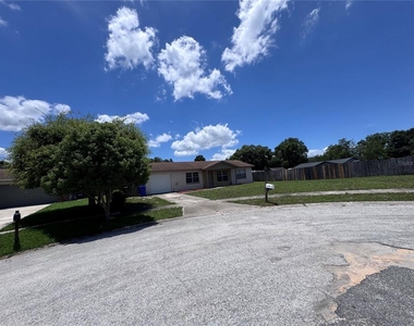 321 Nothern Durango Avenue - Photo Thumbnail 1