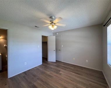 321 Nothern Durango Avenue - Photo Thumbnail 20