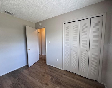 321 Nothern Durango Avenue - Photo Thumbnail 16