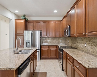 7961 Esta Lane - Photo Thumbnail 11