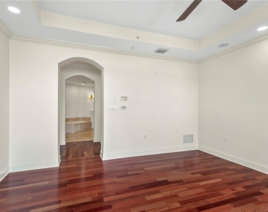 660 Osceola Avenue - Photo Thumbnail 13