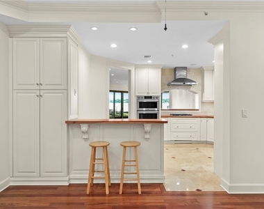 660 Osceola Avenue - Photo Thumbnail 6