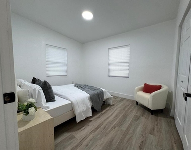 22011 Catherine Avenue - Photo Thumbnail 19