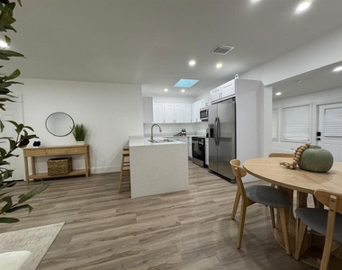 22011 Catherine Avenue - Photo Thumbnail 3