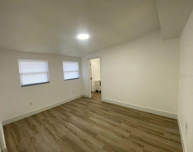 22011 Catherine Avenue - Photo Thumbnail 13
