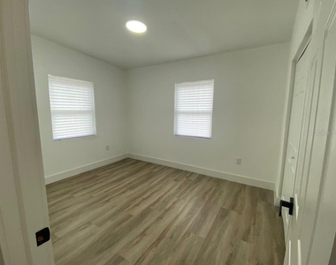 22011 Catherine Avenue - Photo Thumbnail 21