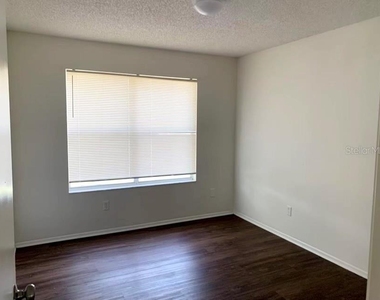 5120 Mystic Point Court - Photo Thumbnail 9