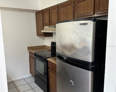 2707 Hunt Club Lane - Photo Thumbnail 6