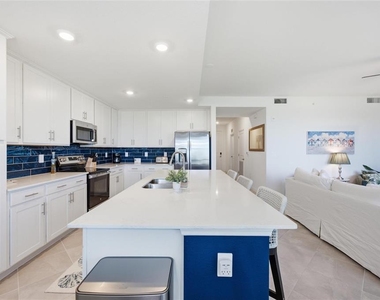 17595 Opal Sand Drive - Photo Thumbnail 12
