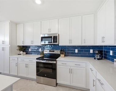 17595 Opal Sand Drive - Photo Thumbnail 11