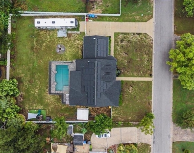 606 Royal Crest Drive - Photo Thumbnail 1