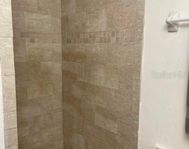1100 Lowry Avenue - Photo Thumbnail 20