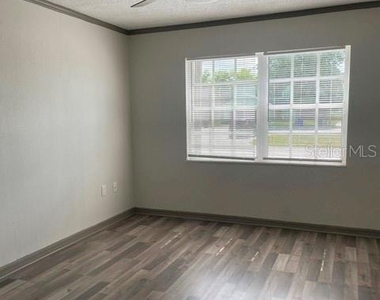 1100 Lowry Avenue - Photo Thumbnail 16