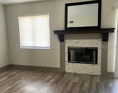 1100 Lowry Avenue - Photo Thumbnail 8